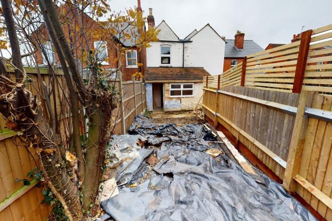 52A Langborough Road, Wokingham, Berkshire RG40 2BT 8