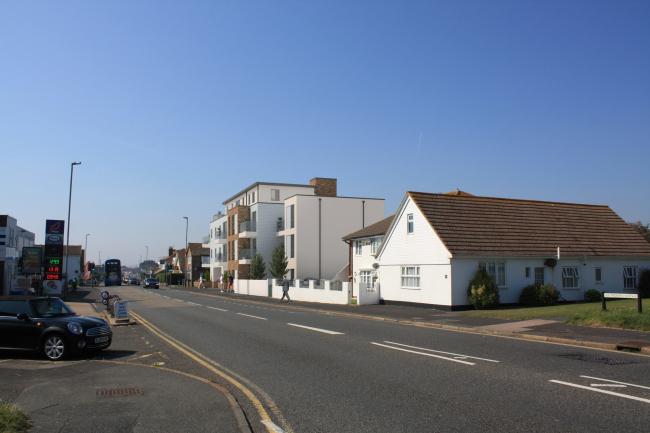The Sussex Coaster, 82 South Coast Road, Peacehaven, East Sussex BN10 8SJ
 6