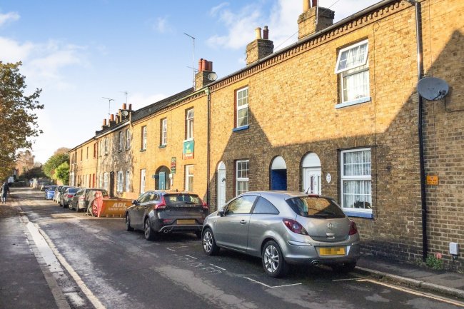 36 Port Vale, Hertford, Hertfordshire SG14 3AB
 1