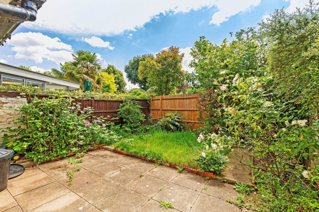83 Brodrick Road, Wandsworth, London SW17 7DX 
 1