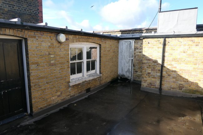 165 Bellenden Road, Peckham, London SE15 4DG
 2