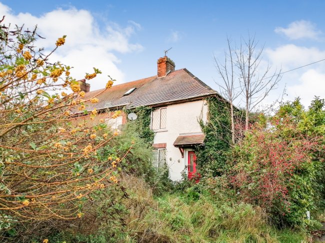 24 Station Road, Cogenhoe, Northampton NN7 1LT
 6