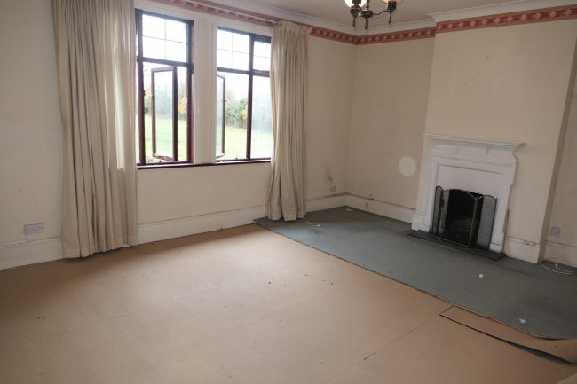 3A Orchard Leigh Villas, Two Dells Lane, Orchard Leigh nr Chesham, HP5 3RD
 7