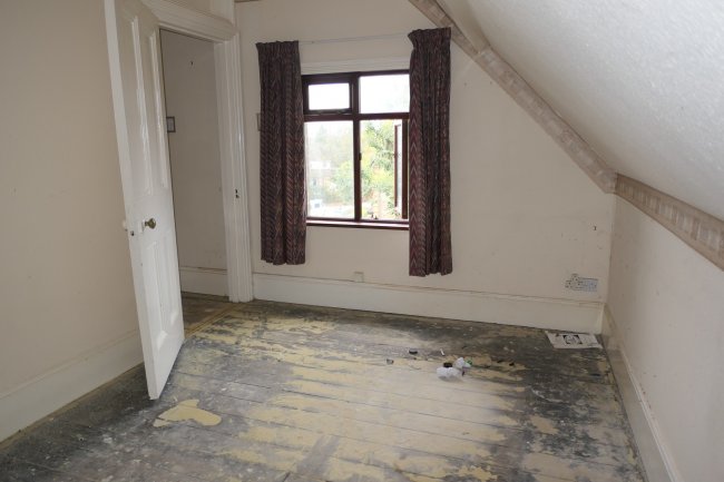 3A Orchard Leigh Villas, Two Dells Lane, Orchard Leigh nr Chesham, HP5 3RD
 7
