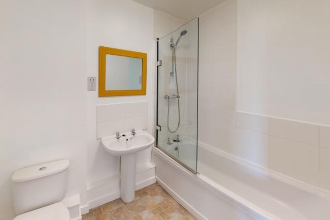 23 Axis House, 262 Lewisham High Street, Lewisham, London SE13 6AD 6