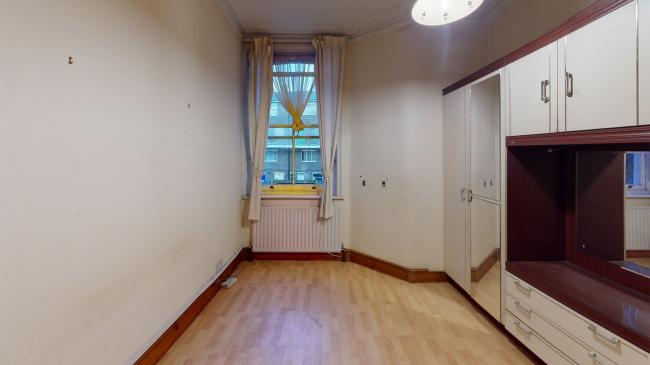 21 Cleveland Mansions, Lambeth, London, SW9 0ES
 8