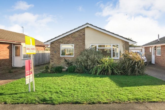 23 The Ridgeway, Herstmonceaux, East Sussex, BN27 4PQ
 10