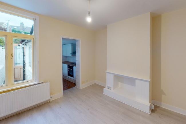 20 Borough Hill, Croydon, Surrey CR0 4LN 6