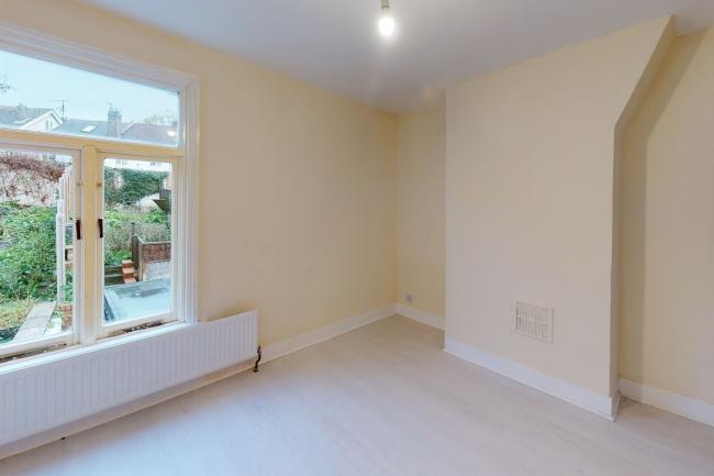 20 Borough Hill, Croydon, Surrey CR0 4LN 6