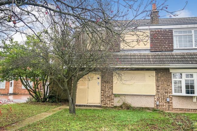 220 Turnpike Drive, Luton, Bedfordshire, LU3 3RG
 6