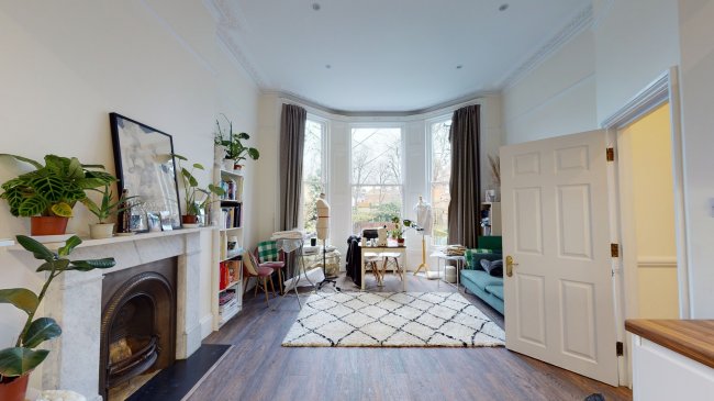 Flat 2, 52 Fellows Road, Belsize Park, London, 
NW3 3LJ 1