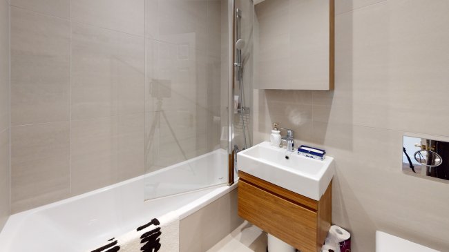 Flat 2, 52 Fellows Road, Belsize Park, London, 
NW3 3LJ 1