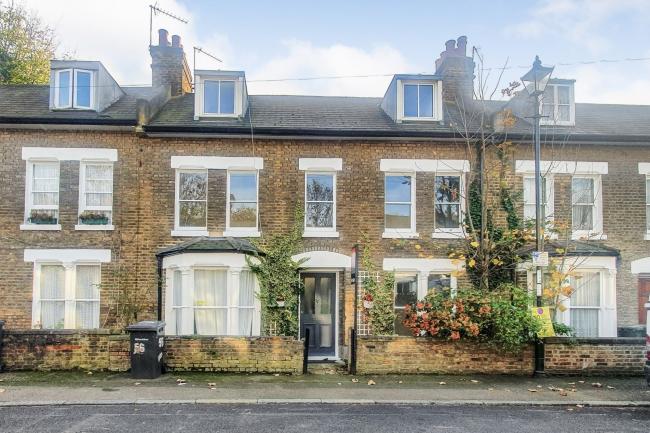 56 Cressingham Road, Lewisham, London, SE13 5AG
 6