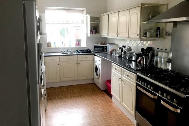 228 Geneva Road, Darlington, DL1 4HP
 10