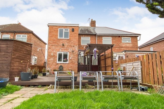 228 Geneva Road, Darlington, DL1 4HP
 10