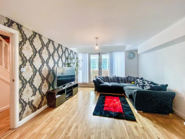 Flat 211, Maritime House, Greens End, Woolwich, London SE18 6HB
 9