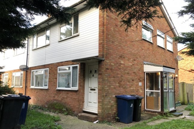 98 Dormers Wells Lane, Southall, Middlesex, UB1 3JA
 10