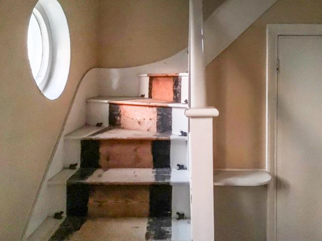 69 Burney Avenue, Surbiton, Surrey KT5 8DF 1