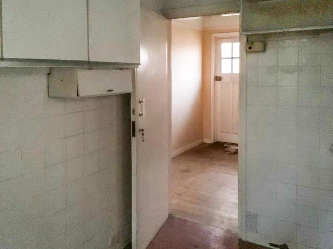 69 Burney Avenue, Surbiton, Surrey KT5 8DF 1