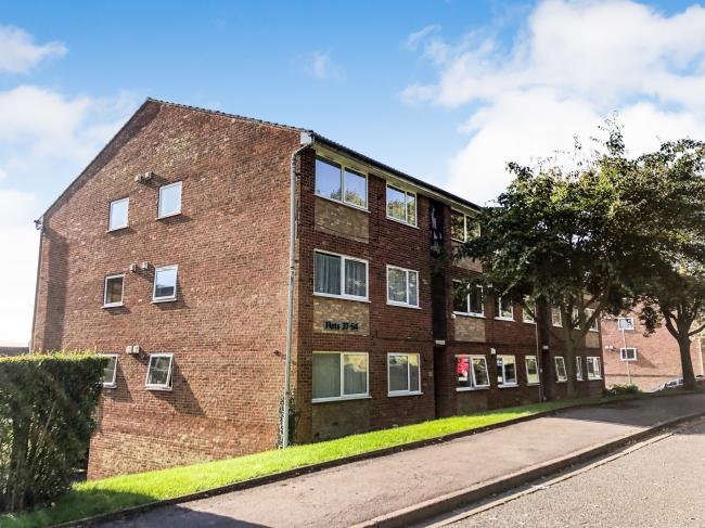 53 Windsor Drive, High Wycombe, Buckinghamshire HP13 6BJ 2