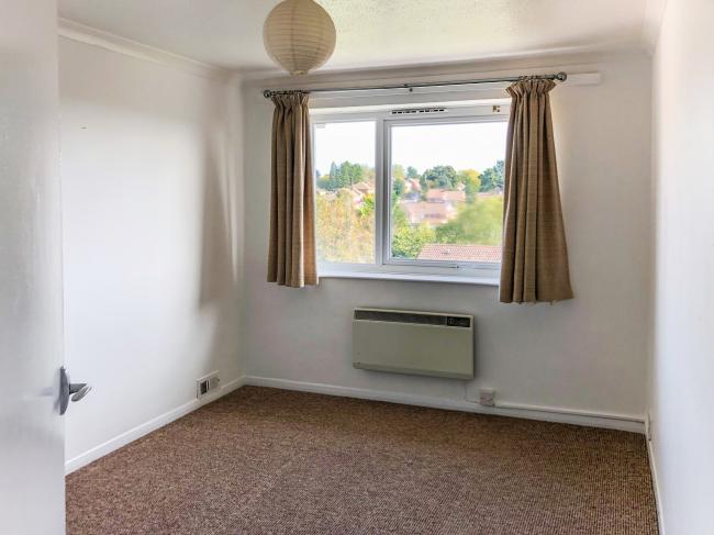 53 Windsor Drive, High Wycombe, Buckinghamshire HP13 6BJ 2