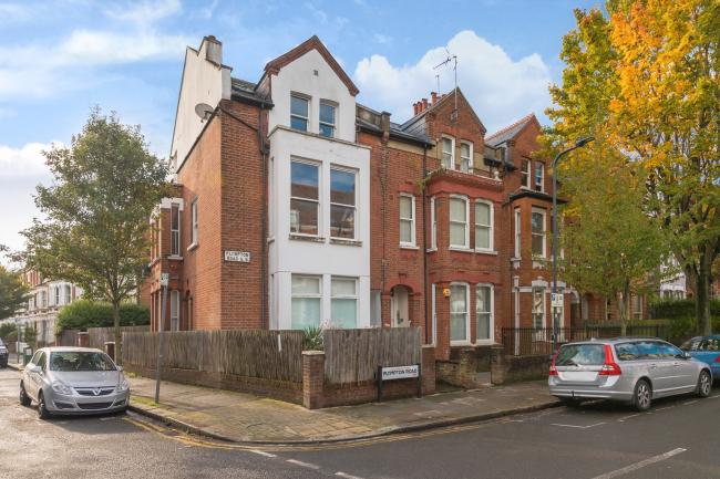 1 Plympton Road, Kilburn, London, NW6 7EG 4