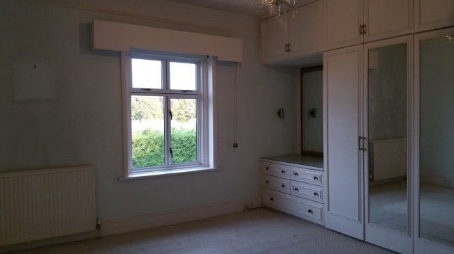 8 Cleveland Road, Uxbridge, Middlesex UB8 2DW 9