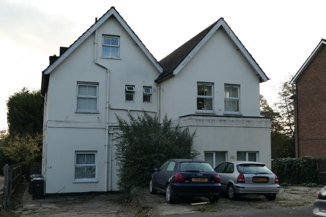 25 Hook Road, Surbiton, Surrey KT6 5AA 5