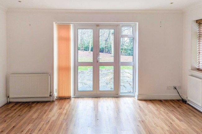 Tuscany, Oak Glade, Northwood, HA6 2TY 2