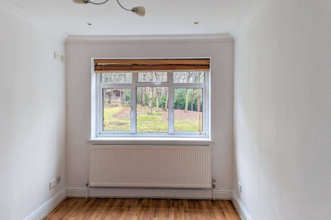 Tuscany, Oak Glade, Northwood, HA6 2TY 2