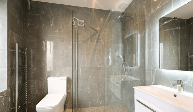 38 Rookwood Avenue, New Malden, KT3 4LY 1