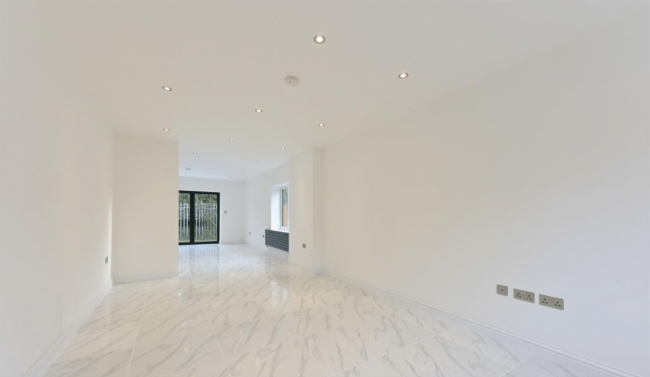 38 Rookwood Avenue, New Malden, KT3 4LY 1