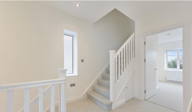 40 Rookwood Avenue, New Malden, KT3 4LY 2