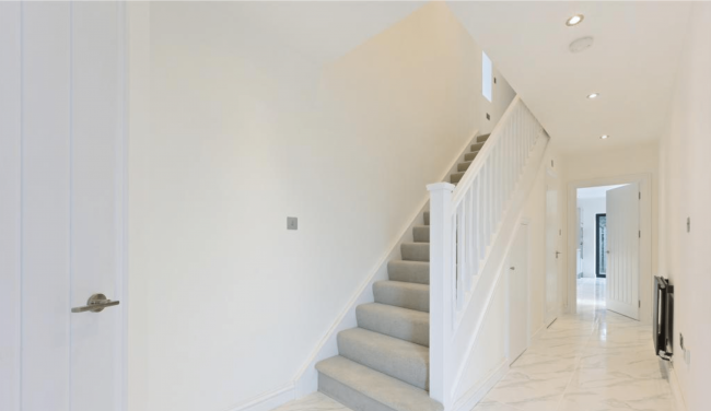 42 Rookwood Avenue, New Malden, KT3 4LY 3