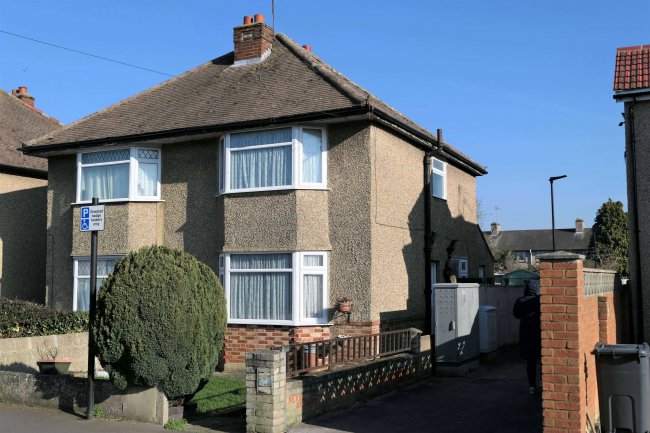 70 Denison Road, Feltham, TW13 4QG 8