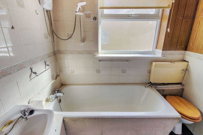 70 Denison Road, Feltham, TW13 4QG 8