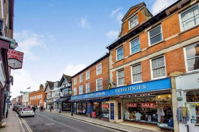 87-89 High Street, Hythe, Kent CT21 5JH 6