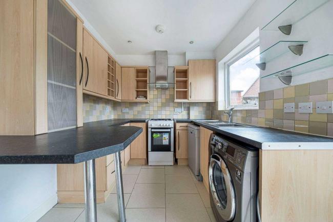 19 Sussex Road, Ickenham, Uxbridge UB10 8PN 2