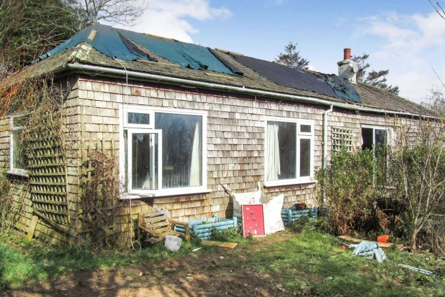 Colts Bungalow, Portlooe, Looe, Cornwall, PL13 2HY 1