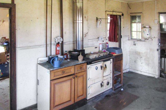 Colts Bungalow, Portlooe, Looe, Cornwall, PL13 2HY 1