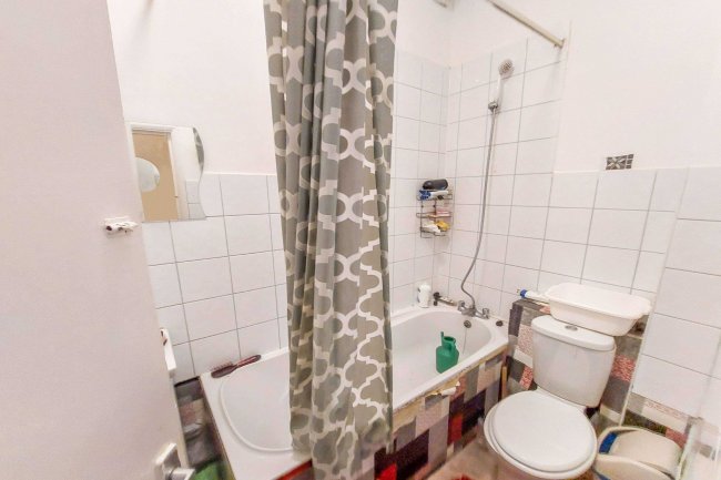 188a Kilburn High Road, Kilburn, London, NW6 4JD 2