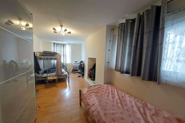 188a Kilburn High Road, Kilburn, London, NW6 4JD 2