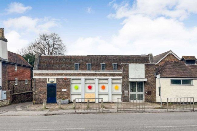 84 High Street, Billingshurst, RH14 9QS 1