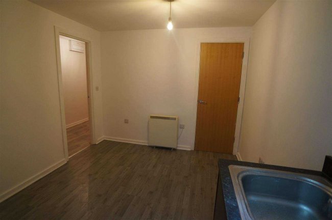Flat 7, Micklegate House, Horse Fair, Pontefract, WF8 1PD 8
