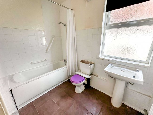 Flat 1, 39 Sherbourne Road, Blackpool, Lancashire, FY1 2PJ 9