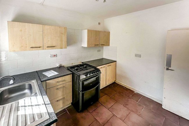 Flat 1, 39 Sherbourne Road, Blackpool, Lancashire, FY1 2PJ 9