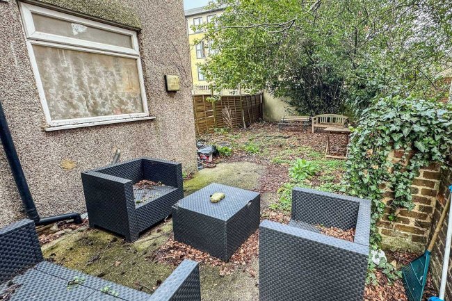 17A Campbell Road, Croydon, CR0 2SQ 2