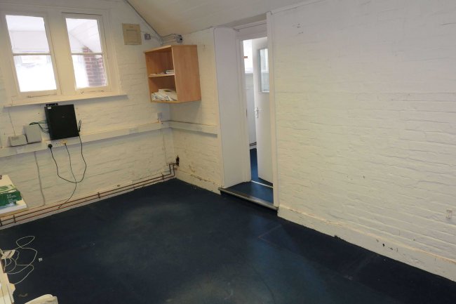 Former St Peter's School, Windmill Street, Royal Tunbridge Wells, Kent, TN2 4UU 2