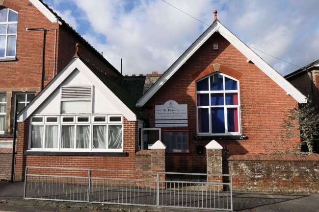 Former St Peter's School, Windmill Street, Royal Tunbridge Wells, Kent, TN2 4UU 2