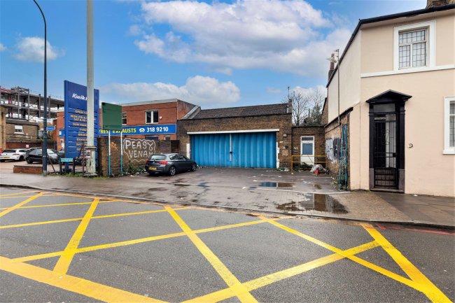 140 / 142 Lee High Road, Lewisham, London SE13 5PR 7